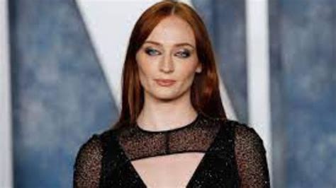 sophia turner nudes|Sophie Turner Nude Debut and Lady Gaga Goes Joker: Folie á。